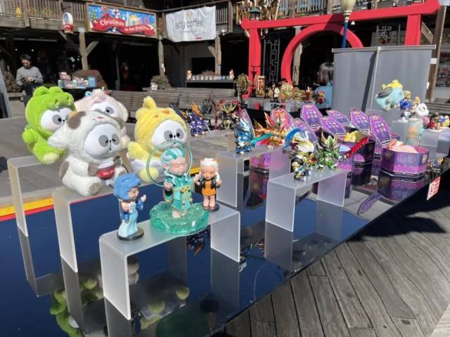 潮玩ToyCity以潮流文创赋能中华文化海外传播。