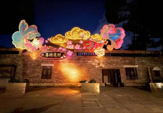 佛山策划古镇灯会主题产品，传播特色年俗文化。