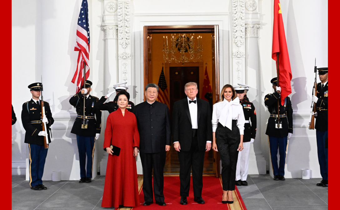 习近平和彭丽媛出席特朗普总统夫妇举行的欢迎国宴