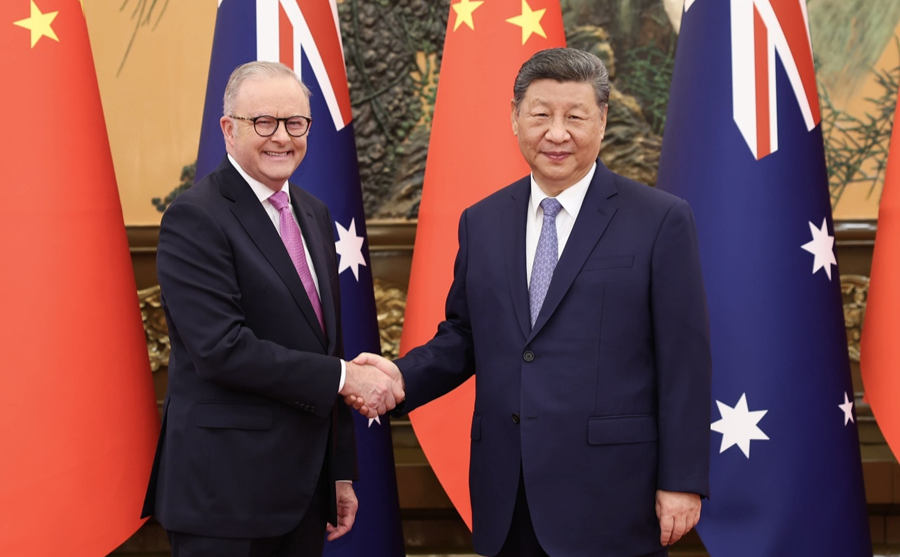 习近平会见澳大利亚总理阿尔巴尼斯