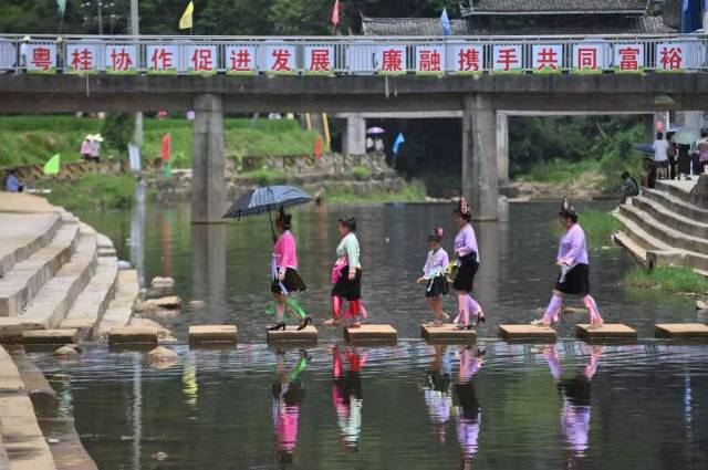 在广西融水苗族自治县红水乡良双村，粤桂协作带动乡村振兴。（新华社记者黄孝邦 摄）