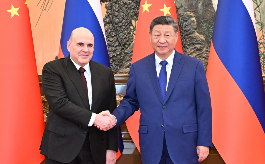 习近平会见俄罗斯总理米舒斯京