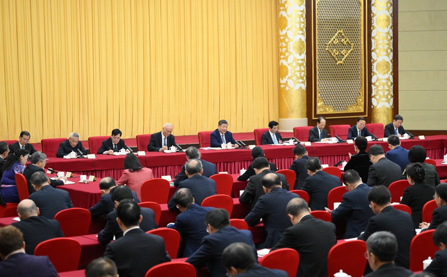 习近平看望参加政协会议的农工党九三学社医药卫生界社会福利和社会保障界委员