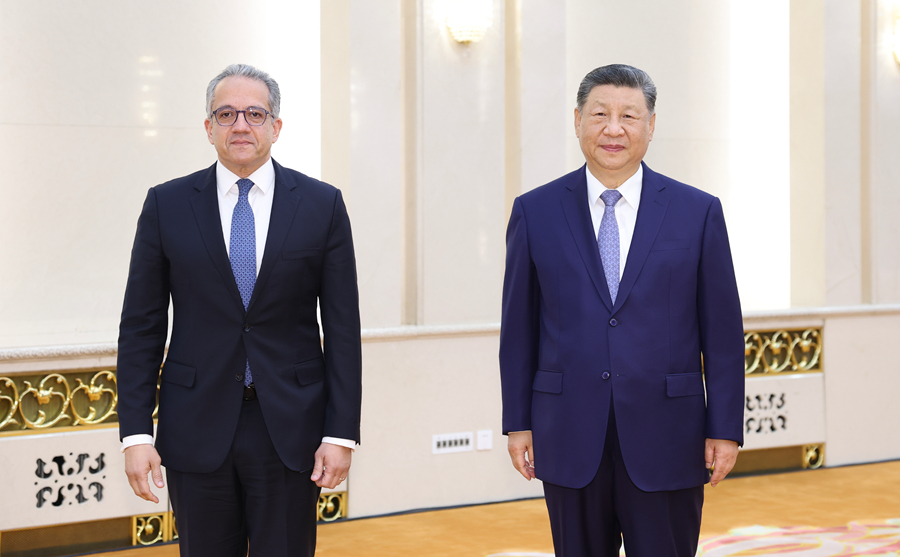 习近平会见联合国教科文组织总干事阿纳尼